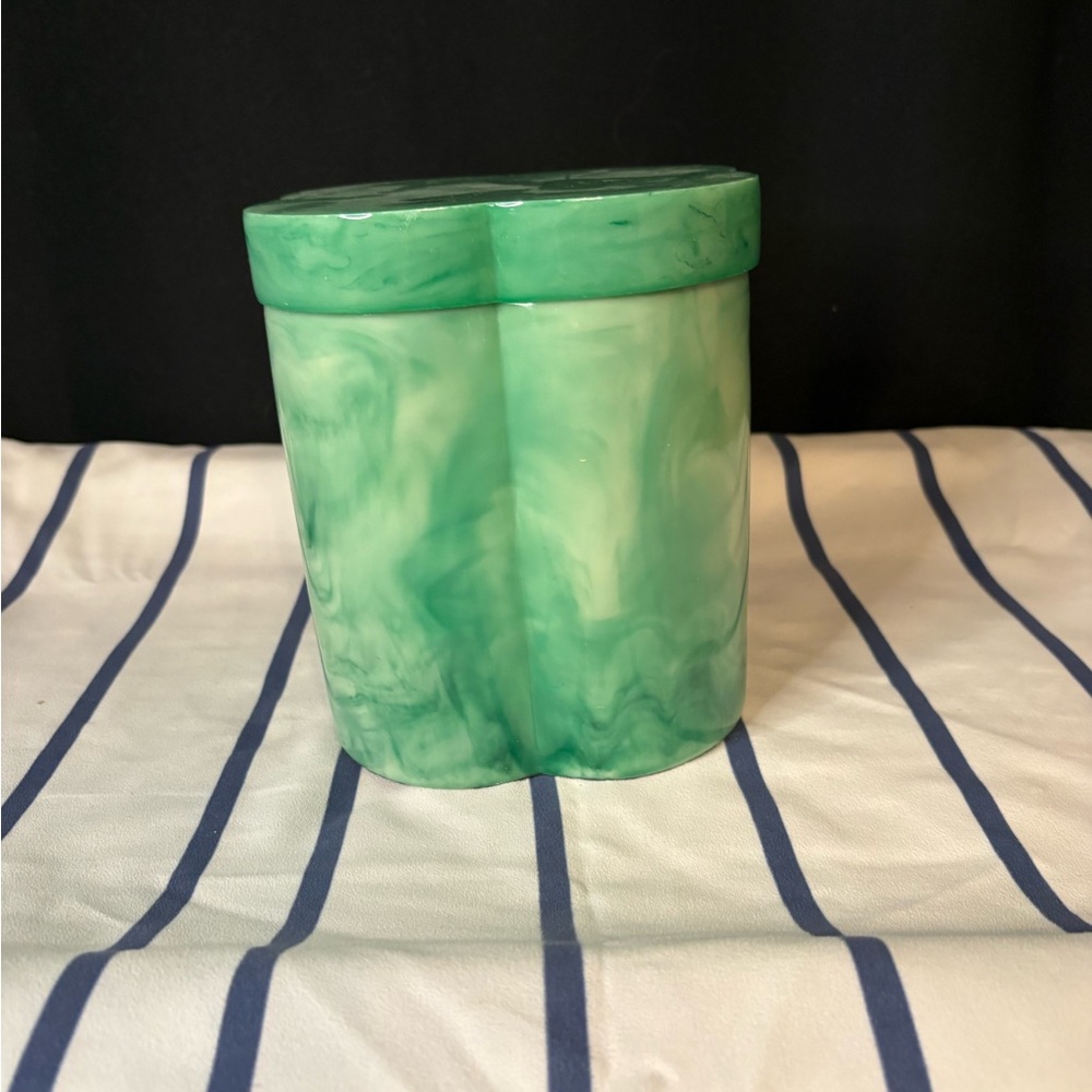 Storage box